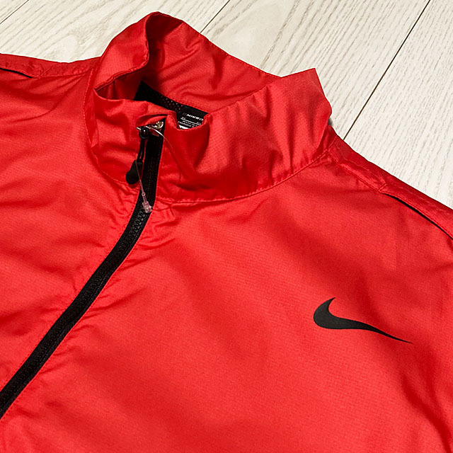 NIKE ハーフジップ ナイロン ジャケット RED ☆未使用品