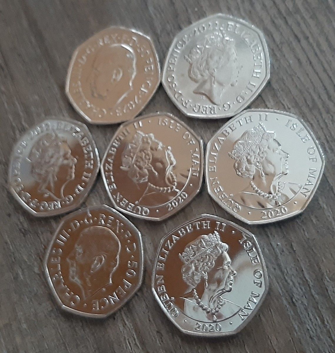 7種類セット 本物 イギリスの記念コイン 2020~2023 レア デザイン 8g 27mm英国 50ペンス エリザベス女王