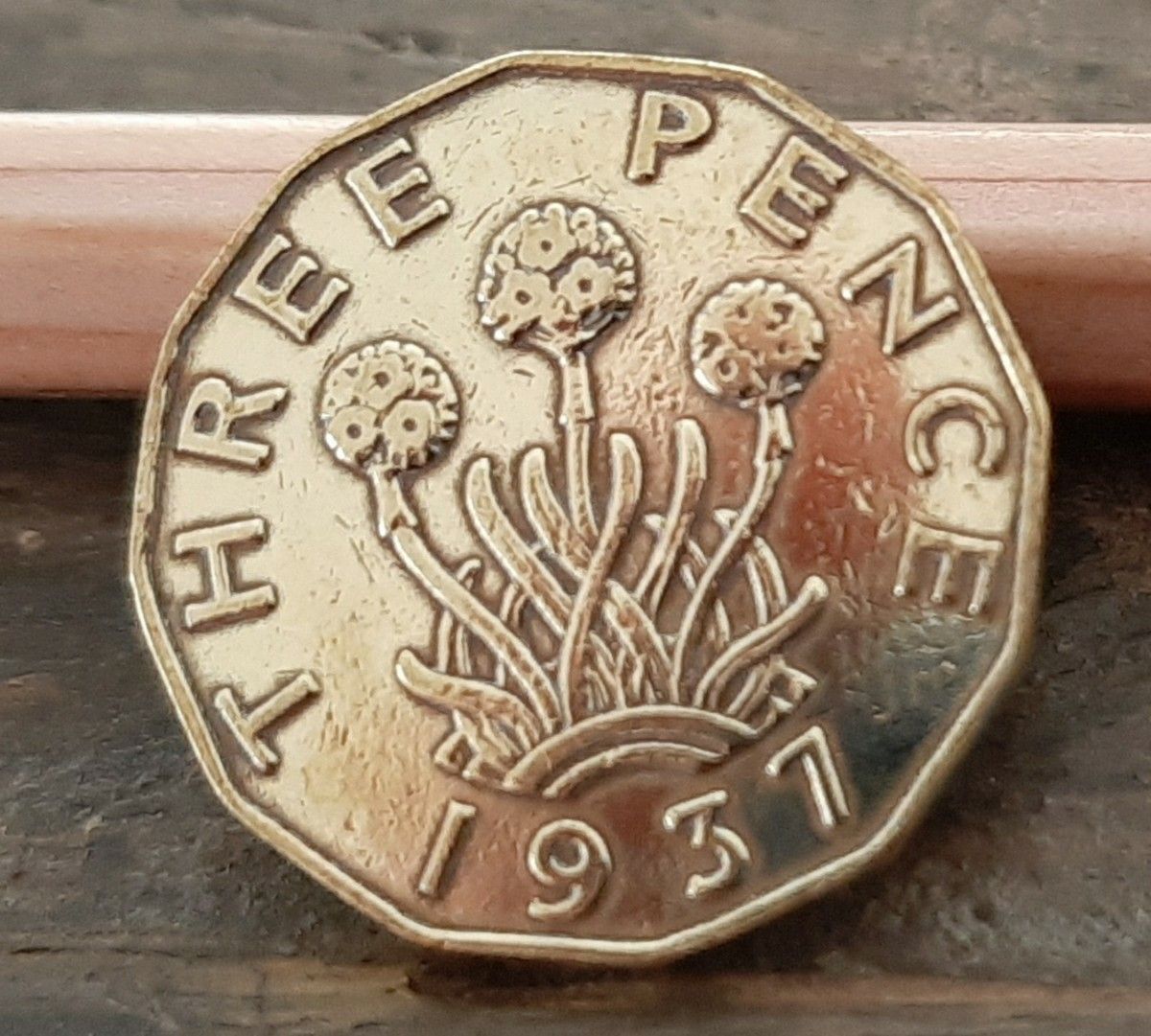 1937年~1952年 英国 3ペニーコイン 50個セットイギリス 3ペンスブラス美物ジョージ王21mm x 2.5mm 6.8g