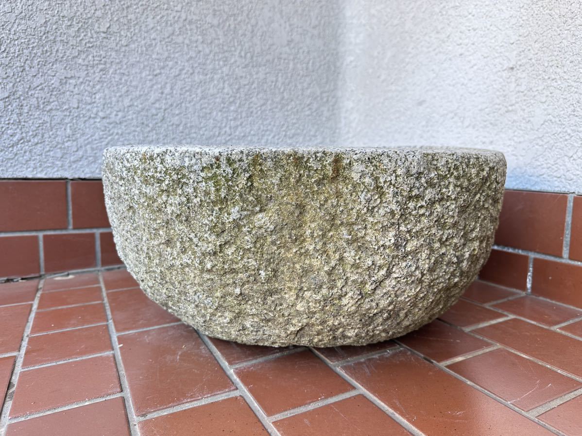 [KA419].. stone stone pot water pot Japanese style garden me Dakar goldfish stone . old .. garden gardening water lily pot me Dakar pot fishbowl garden stone 