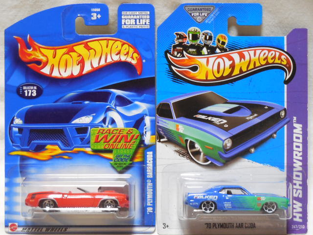 HOT WHEELS / 70 プリムス バラクーダ (2002 #173/赤) + 70 プリムス AAR クーダ (2013 #247/青) 開封用２台セット_画像1