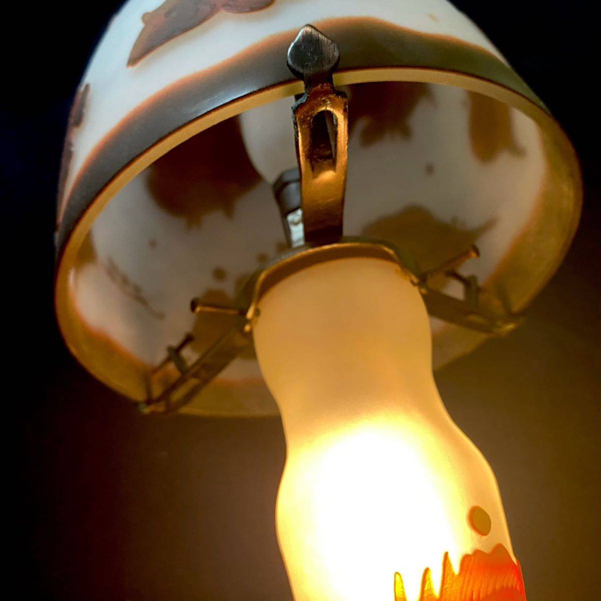 ガレ風 魚 テーブルランプ 卓上照明 ２灯ランプ フィッシュ 電気スタンド アンティーク調 インテリア 卓上ランプ 照明 スタンドライト _画像8
