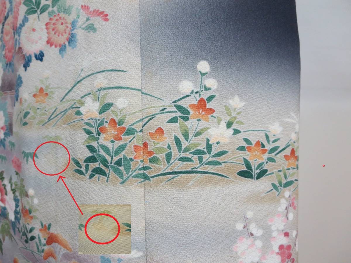 着物リメイク　ひざ丈ワンピース　上品　やさしい色合い　花柄　留袖　Mサイズ　U006_前左見頃にシミがあります