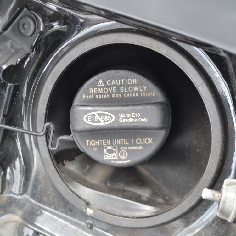 トヨタ車 アクセサリー ガソリンタンク キャップ 燃料タンク フューエルタンク 給油口 外装 カスタム パーツ_画像3