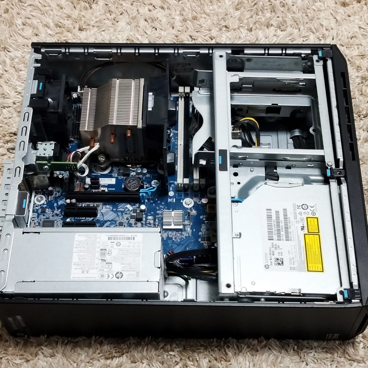 HP Z2 SFF G4 Workstation (CPU / RAM / HDDなし) 動作確認済み ジャンク扱い・ベアボーン ※複数入荷_画像2