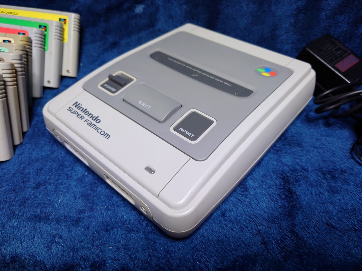 任天堂 スーパーファミコン すぐ遊べるセット 純正アダプター 純正ケーブル コントローラー スーファミ ソフトはパチンコ系10本 レトロ_画像5