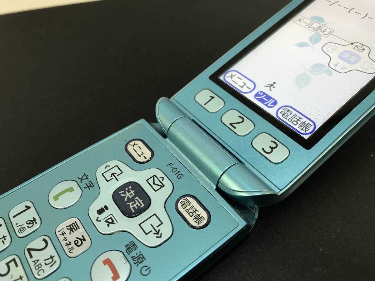 docomo　F-01G　初期化済み　判定〇　らくらくホン　ブルー_画像3