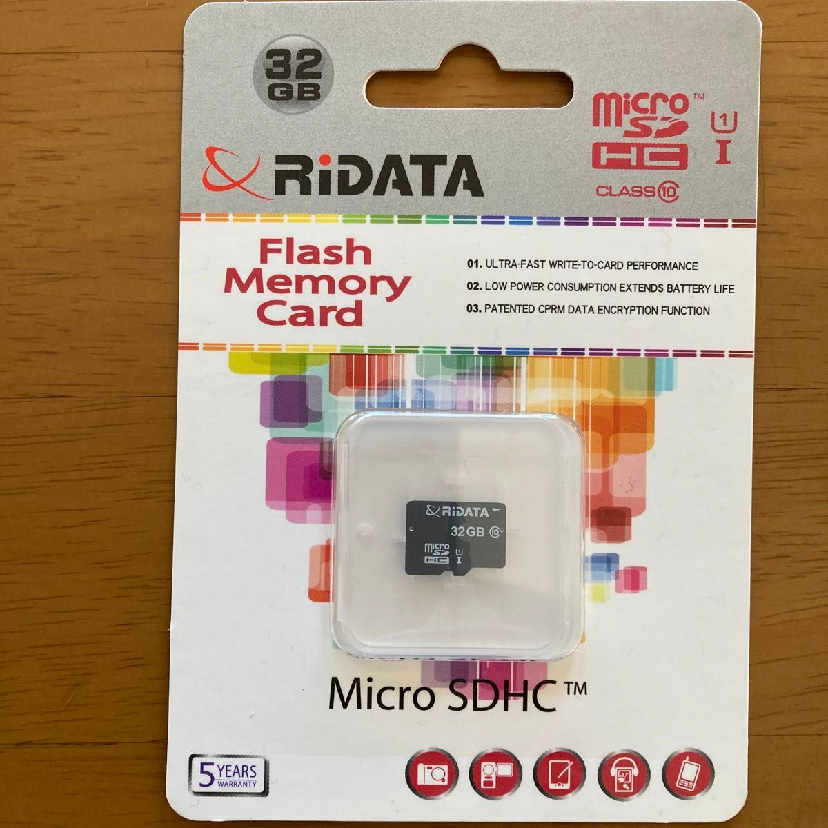 microSDカード32GBの2個セットです。RiDATA製とVerbatim製です。新品未使用品です。アダプターはありません。