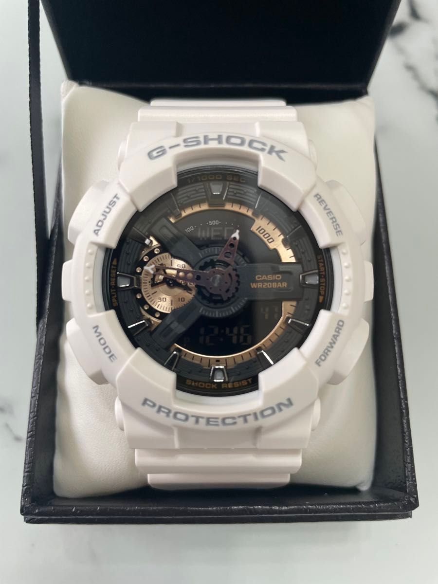 極美品 電池交換済み G-SHOCK CASIO GA-110 ホワイト×ゴールド 極美品 電池交換済み G-SHOCK CASIO GA-110 ホワイト×ゴールド