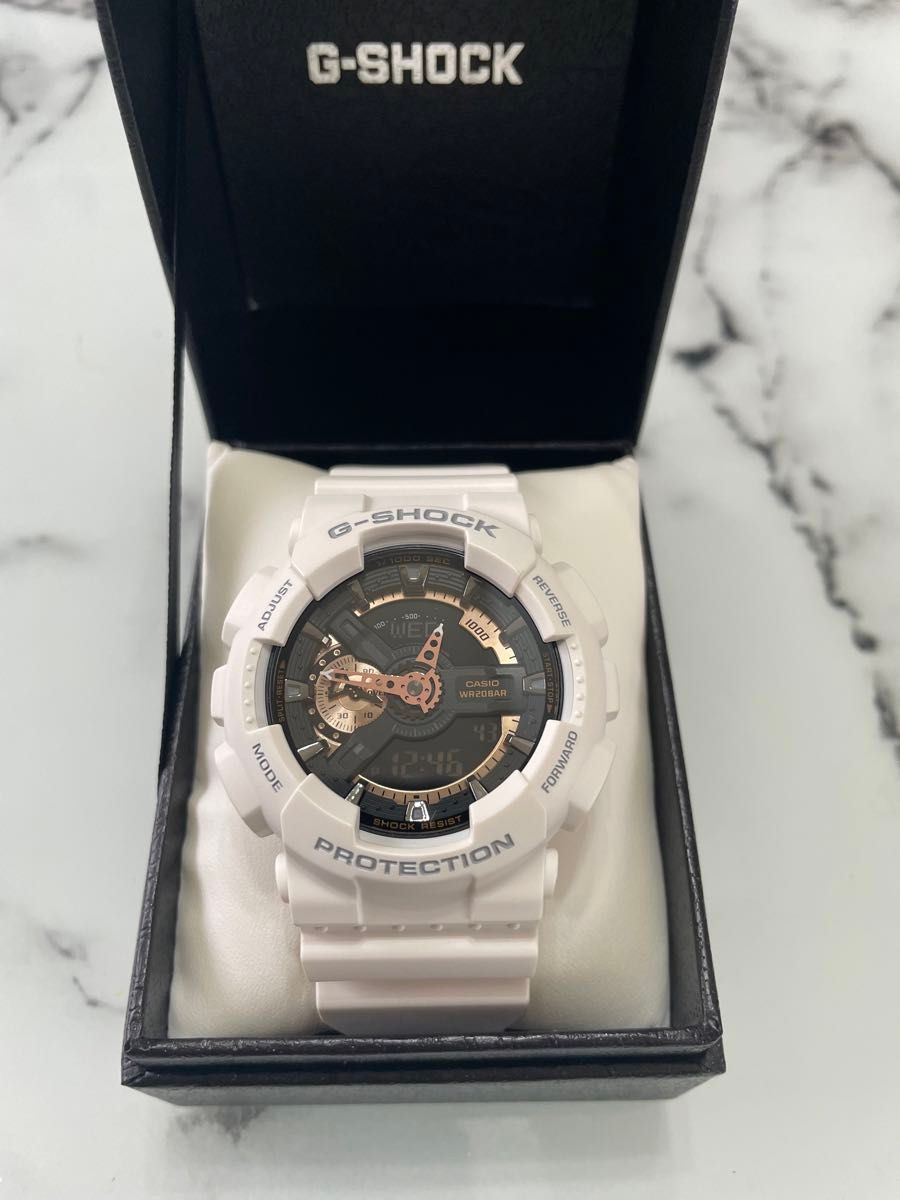 極美品 電池交換済み G-SHOCK CASIO GA-110 ホワイト×ゴールド 極美品 電池交換済み G-SHOCK CASIO GA-110 ホワイト×ゴールド