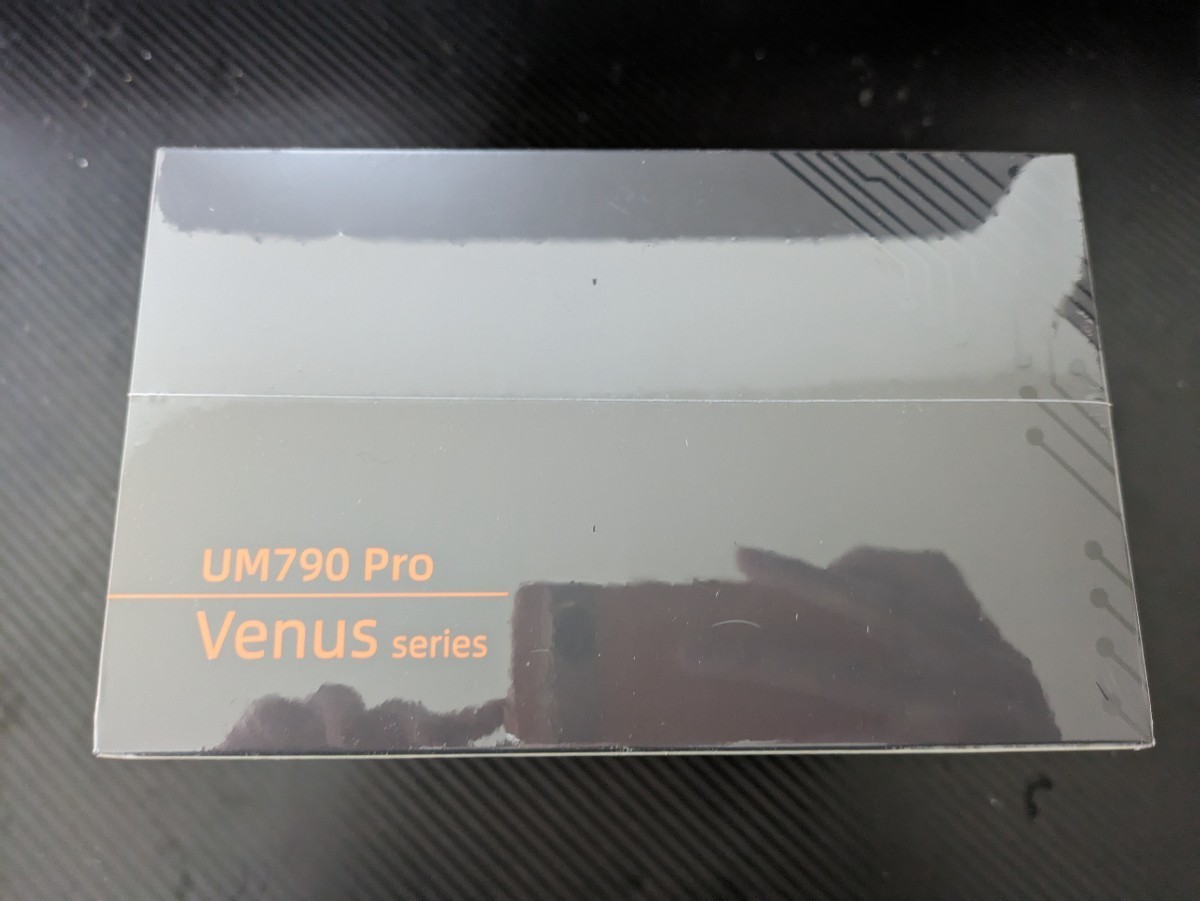 MINISFORUM Venus Series UM790Pro ミニpc AMD Ryzen 9 7940HS DDR5 32GB 1TB PCIe4.0 SSD Windo_画像2