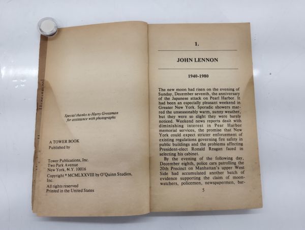 cp☆/ 希少本 洋書 JOHN LENNON AND THE BEATLES FOREVER レア写真 U.S.A TOWER社 古本 入手困難 / DY-2363 - その他 cp☆/ 希少本 洋書 JOHN LENNON AND THE BEATLES FOREVER レア写真 U.S.A TOWER社 古本 入手困難 / DY-2363 - その他