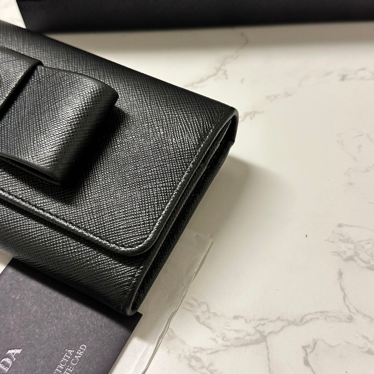 新品同様 プラダ PRADA 財布 長財布 サフィアーノ リボン|Yahoo 新品同様 プラダ PRADA 財布 長財布 サフィアーノ リボン|Yahoo