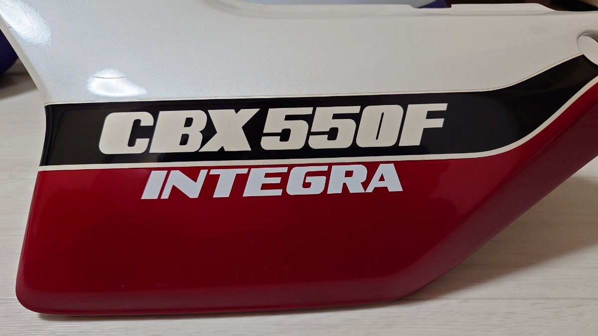 CBX400F CBX550F インテグラタイプ　サイドカバー　ステッカー　デカール　2枚セット_画像2