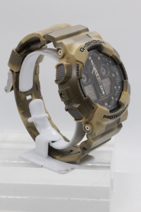 【CASIO】G-SHOCK ANALOG-DIGITAL GA-100MM-5AJF カモフラージュカラー 中古品時計 電池交換済み 24.1.8 _画像4