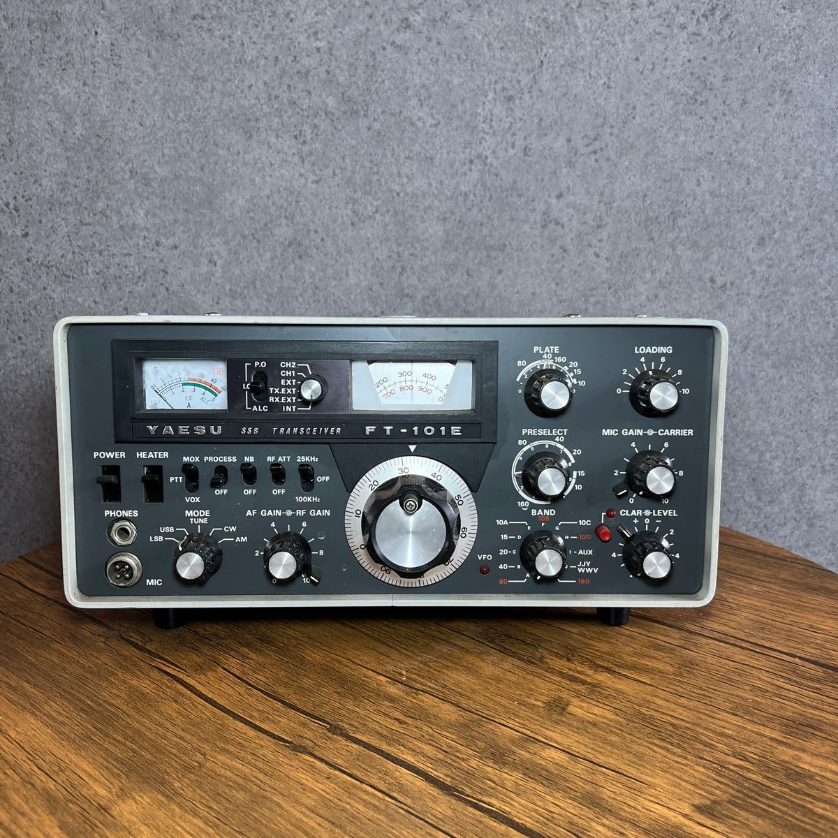 YAESU BBS TRANSCEIVER FT-101E トランシーバー 中古現状品 240120M24_画像1