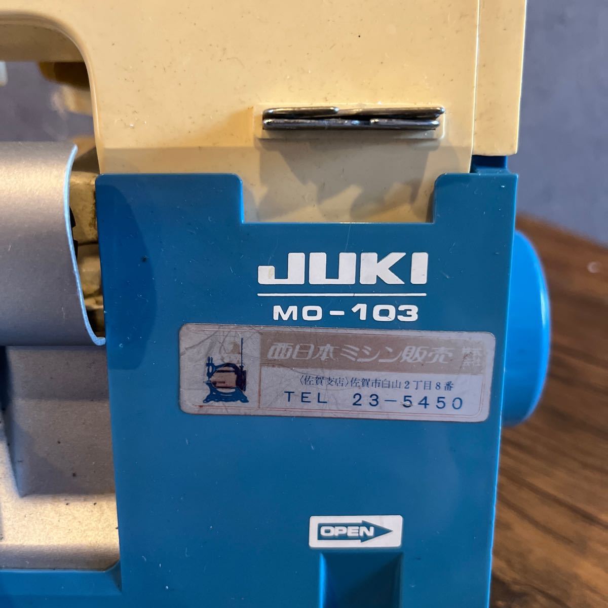 JUKI MO-103 ジューキ ロックミシン 昭和レトロ ジャンク品240131M111_画像3
