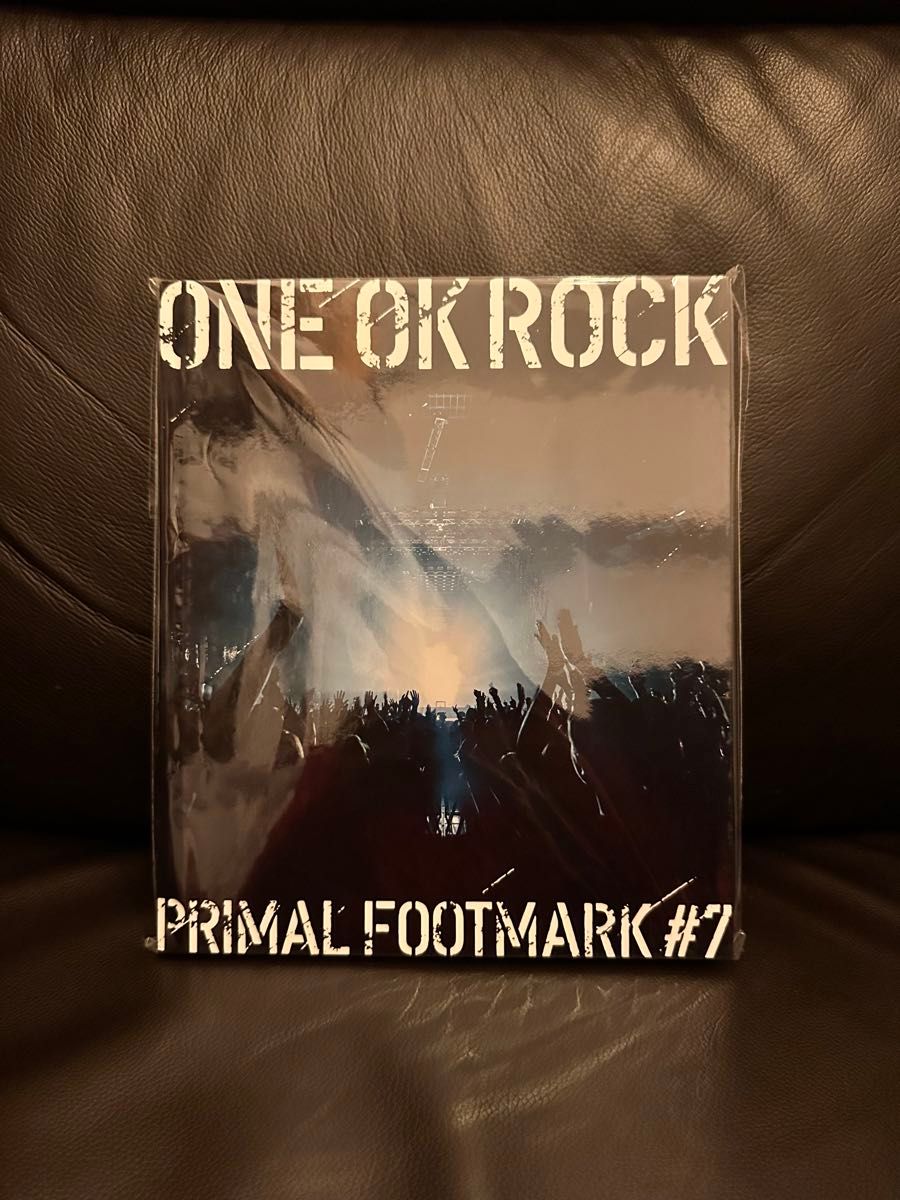 ONE OK ROCK フォトブック　プライマルフットマーク