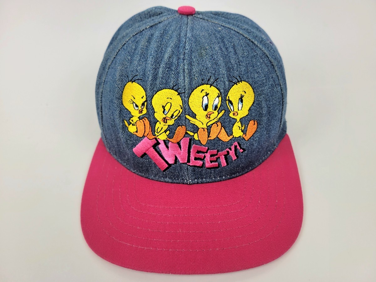 レア 90s USA製 WARNERBROS TWEETY 刺繍 デニム生地 スナップバックキャップ 90年代 アメリカ製 ワーナーブラザーズ トゥウィーティー 帽子_画像2