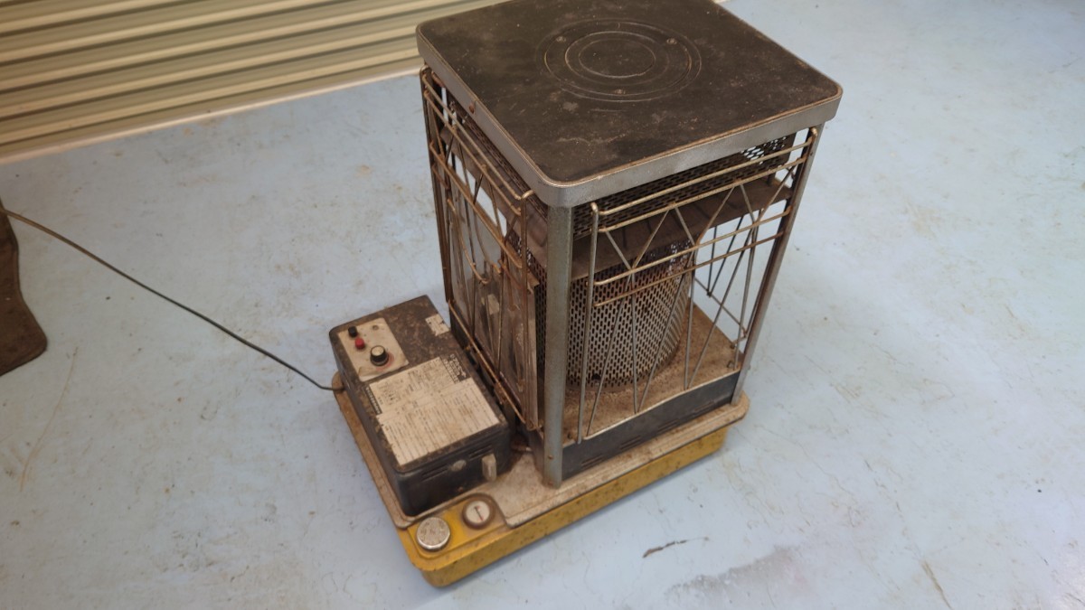 Yahoo!オークション - ブルーヒーター ダイニチ FM-61D 昭和 Yahoo!オークション - ブルーヒーター ダイニチ FM-61D 昭和