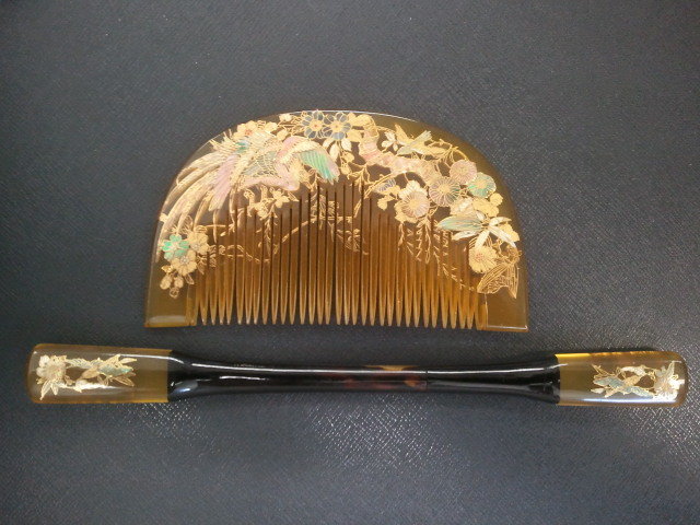 **[... kimono small articles era thing ] mother-of-pearl flowers and birds tortoise shell engraving .*./ comb ornamental hairpin hair ornament accessory / tortoise shell material *