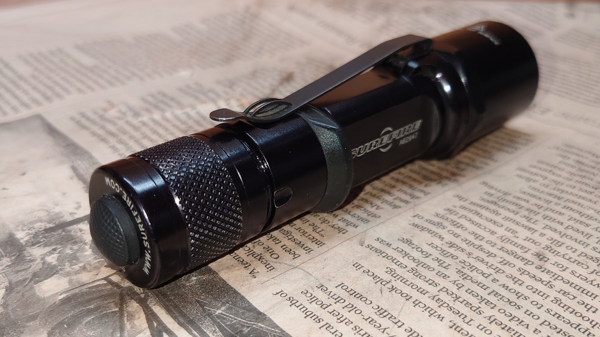 【中古】SUREFIRE C2-BK CENTURION 2セル6V 65ルーメン 旧ロゴ センチュリオン シュアファイア 　(検 6P M2 _画像6