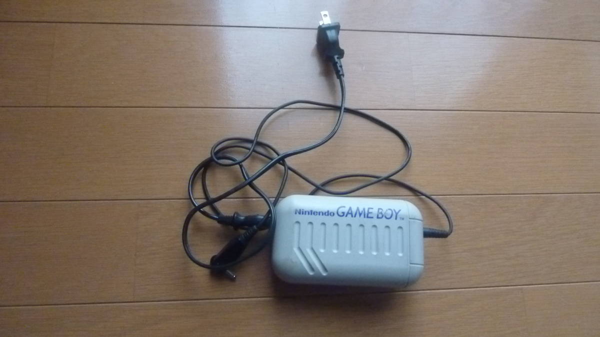 Nintendoゲームボーイ充電式アダプタ DMG-03　動作未確認_画像1