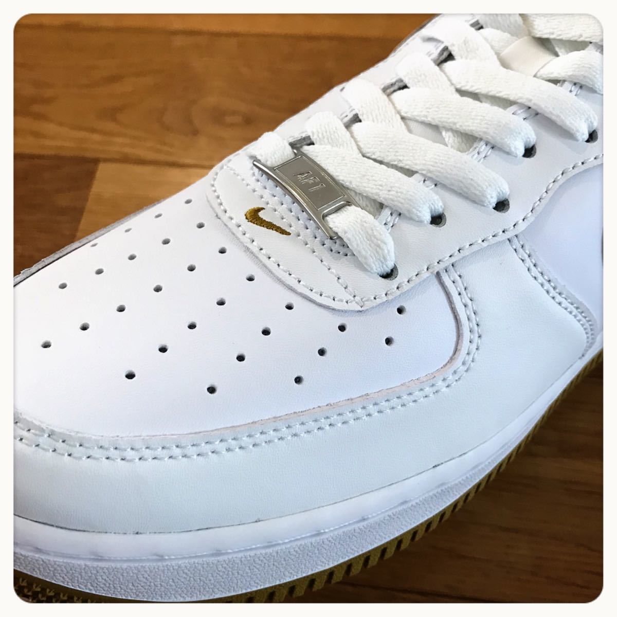 【正規取扱店】 27 5cm NIKE AIR FORCE 1 07 BRONZINE DV0788 104 ナイキ エアフォース 1 ホワイト  ゴールド エアフォース エアフォース1 ブロンジーン Yahoo!フリマ（旧）