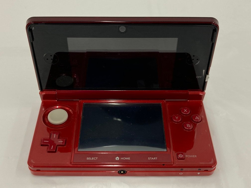 任天堂　NINTENDO 3DS 本体　フレアレッド　CTR-001　初期化済　箱入り【CAAF1027】_画像1