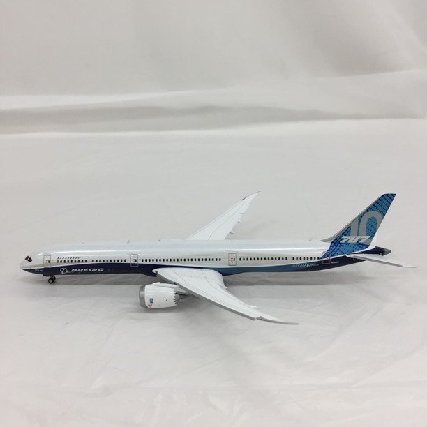 模型 飛行機 BOEING ボーイング 787-10 DREAM LINER 箱付き【CAAT1060】_画像2