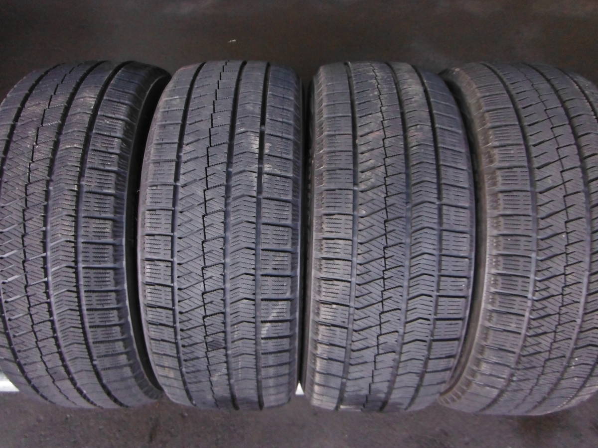 P2450 送料無料 4本SET価格! バリ溝 215/50R17 ブリヂストン BLIZZAK VRX2 215/50-17 215/50/17 エアーチェック済_画像1