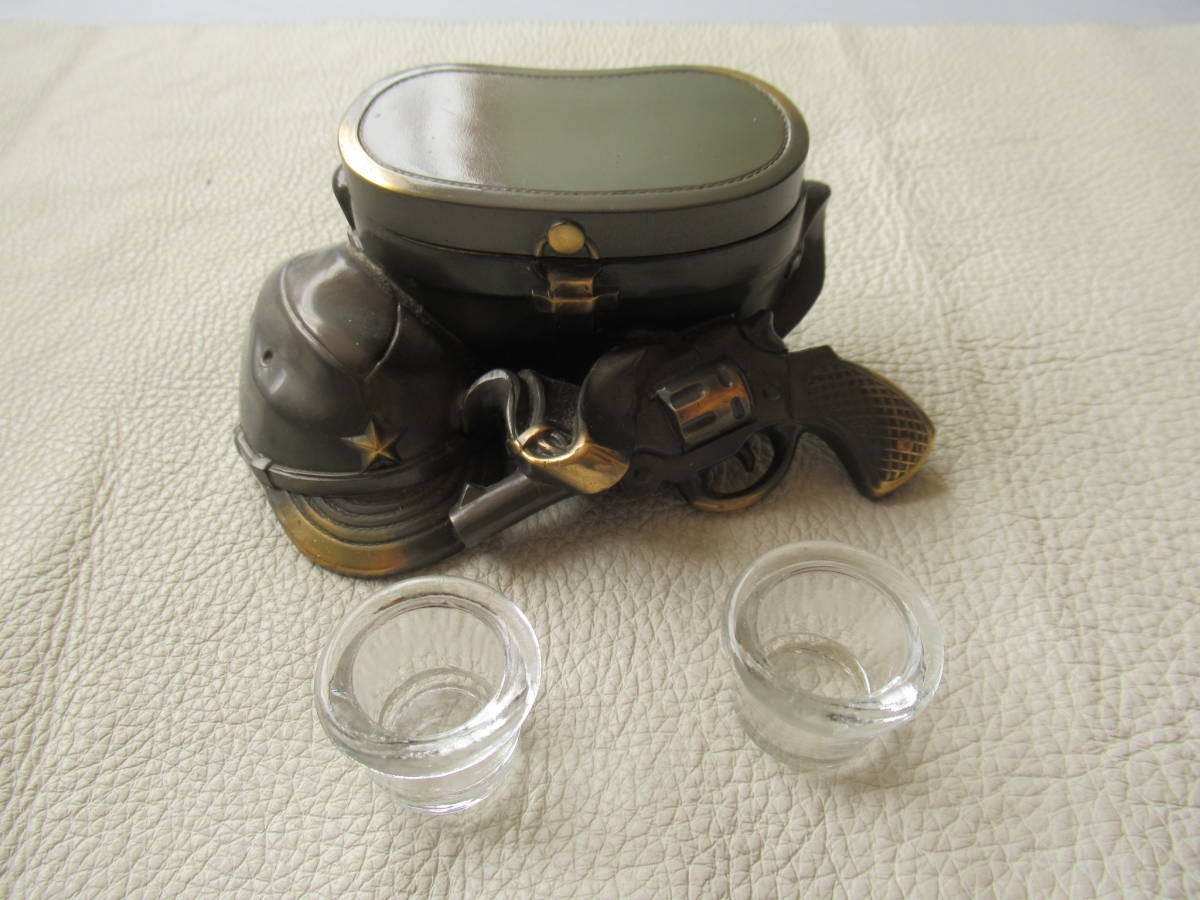# unused ultimate beautiful goods rare 1930 year about ( Showa era the first period! brass made two 10 six year . gun, Japan land army . cap, mess kit . was decorated with ink ./ ink stand length 52, width 131, width 80mm