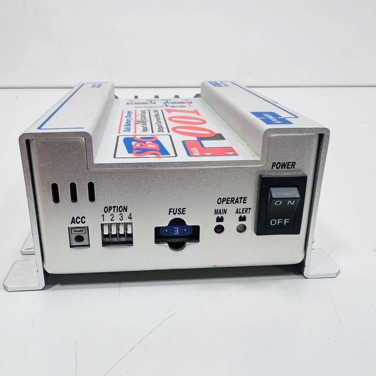 【240119-84】送料520円　New-Era　SBC-001B　サブバッテリーチャージャー　12v/24v　30A　中古品　コード2本付き_画像4