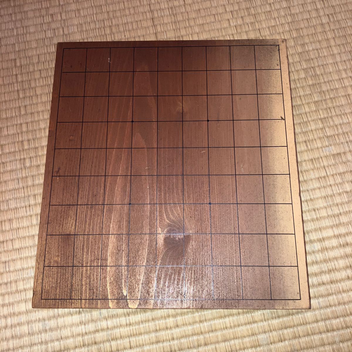 Доска Shogi солидная и неиспользованная, но есть небольшая грязь для длительного хранения. Толщина 63 мм