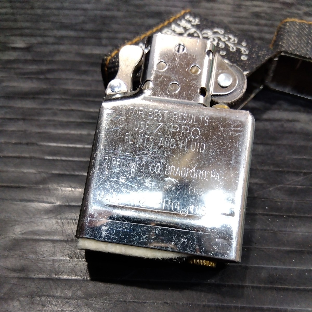 着火未確認 ZIPPO/ジッポー デニム巻き 宝寿のかつお節 2004年製 当時定価8925円 オイルライター_画像6