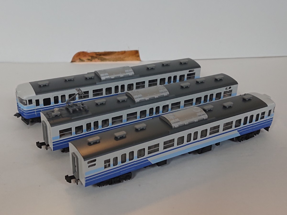 【3両　M1両】　Tomix　　92495 JR 115系1000番台　近郊電車(新新潟色)セット(3両)　_画像3