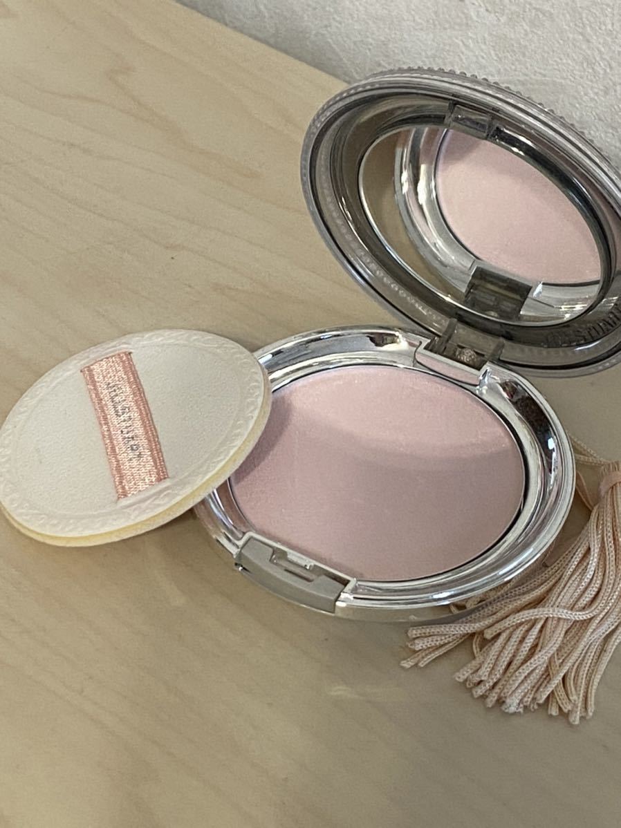 Джилл Стюарт Presto Powder Compact n Face Powder Полноформатированная фиксированная -формация ¥ 220 ¥ 220