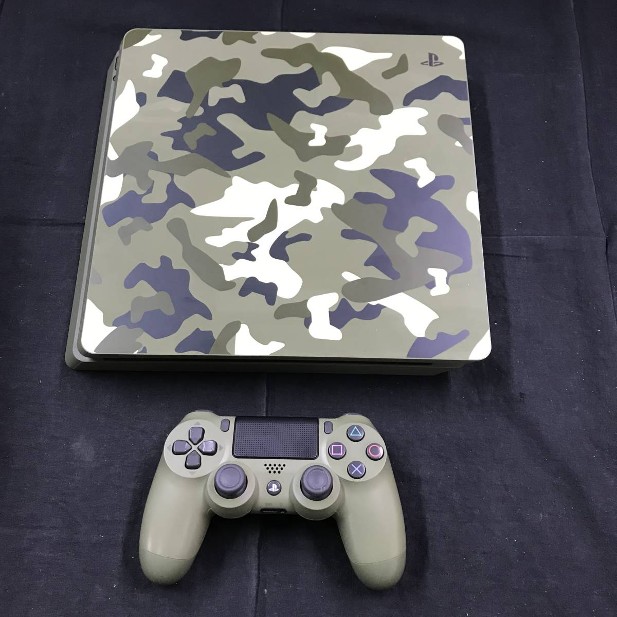 gw570 送料無料！動作品 SONY ソニー PlayStation4 本体 CALL OF DUTY WWⅡ リミテッドエディション 1TB CUHJ-10018_画像3