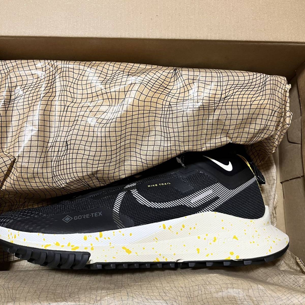 NIKE ナイキ　NIKETRAIL ナイキトレイル　ランニングシューズ　ペガサストレイル　ゴアテックスpegasusutrail トレイルラン トレラン_画像2