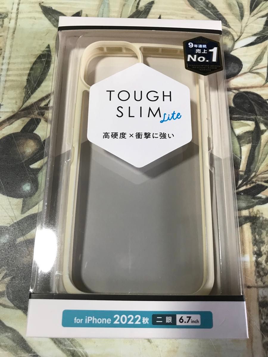 ELECOM  iPhoneケース　 tough  slim  light  アイボリー　二眼　6.7inch 