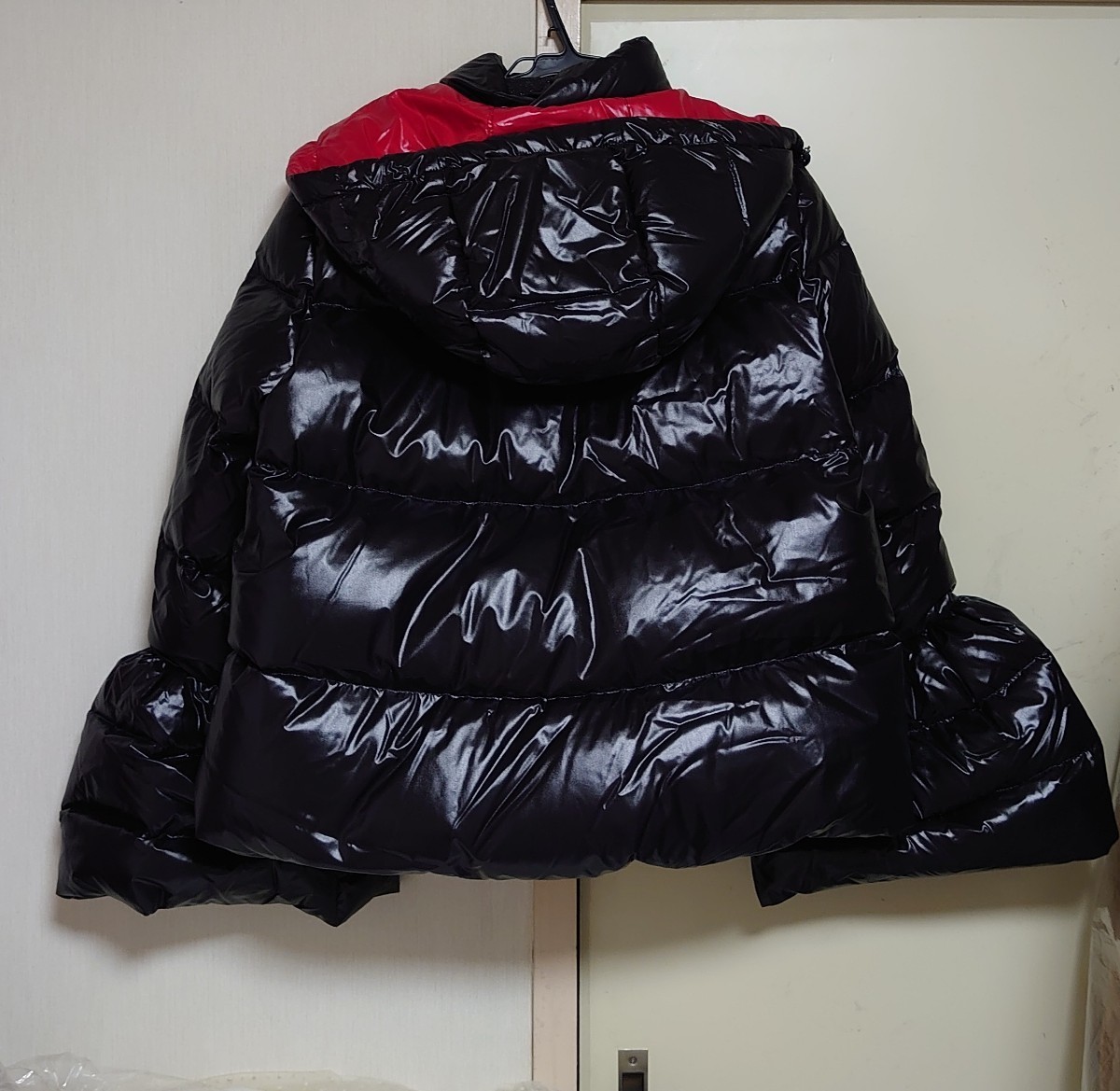 VALENTINO Duvet Couture ベルスリーブ ダウンジャケット VALENTINO Duvet Couture ベルスリーブ ダウンジャケット
