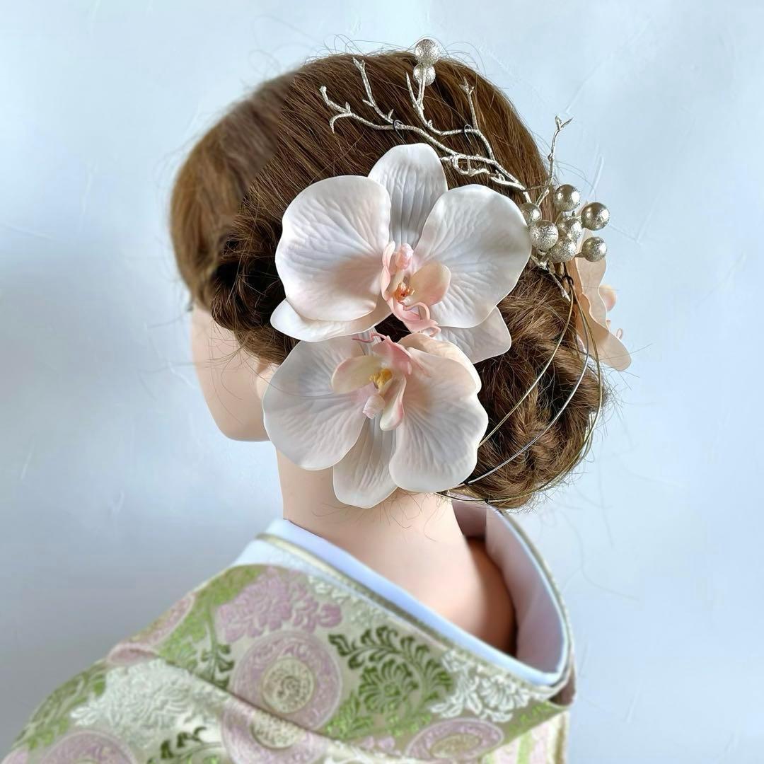 ピーチオレンジの胡蝶蘭と枝物の髪飾り 結婚式・成人式・卒業式に 和装 和風_画像3