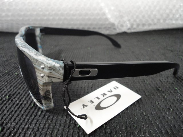 ■新品！ OAKLEY HOLBROOK ホルブルック OO9244-58 SANCTUARY SWIRL /Prizm GREY POLARIZED 偏光レンズ アジアンフィット 日本正規品_画像2