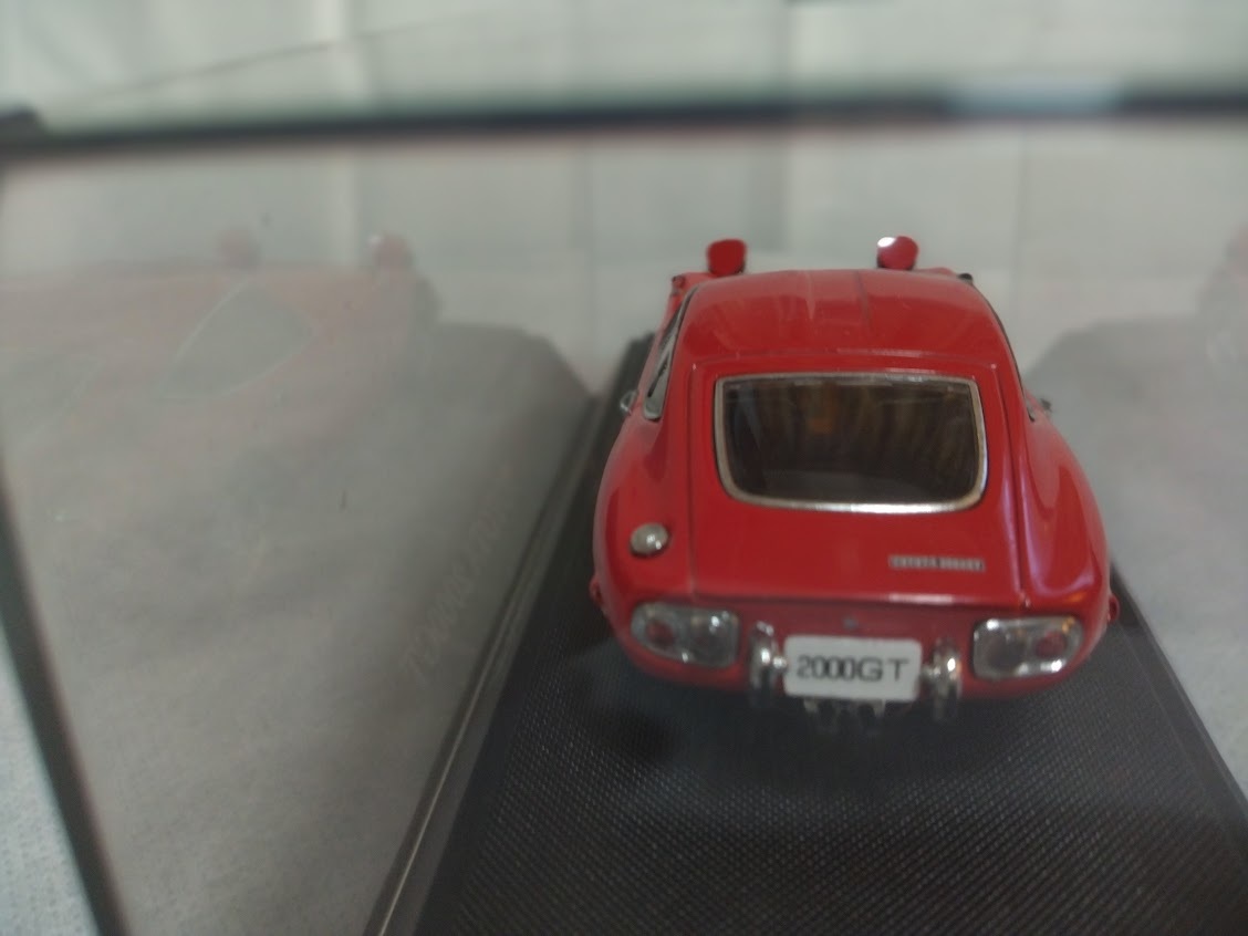 1/43 EBBRO　TOYOTA 2000GT 赤_画像6