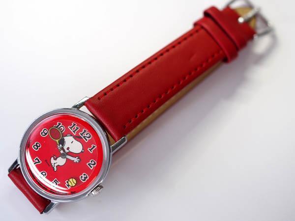 整備済稼働 希少な赤 1970年代 スヌーピー 新品ベルト TIMEX 機械式手巻き 腕時計 Snoopy タイメックス メンズ テニスボール OH済 赤文字盤の画像7