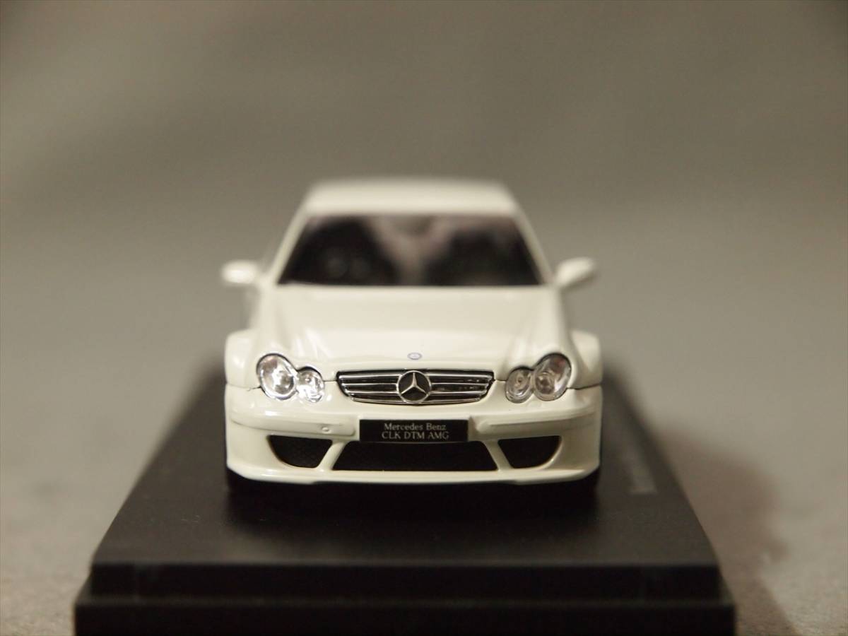 Mercedes-Benz CLK DTM AMG Coupe Street Version White 京商 1/43 03218Wの画像3
