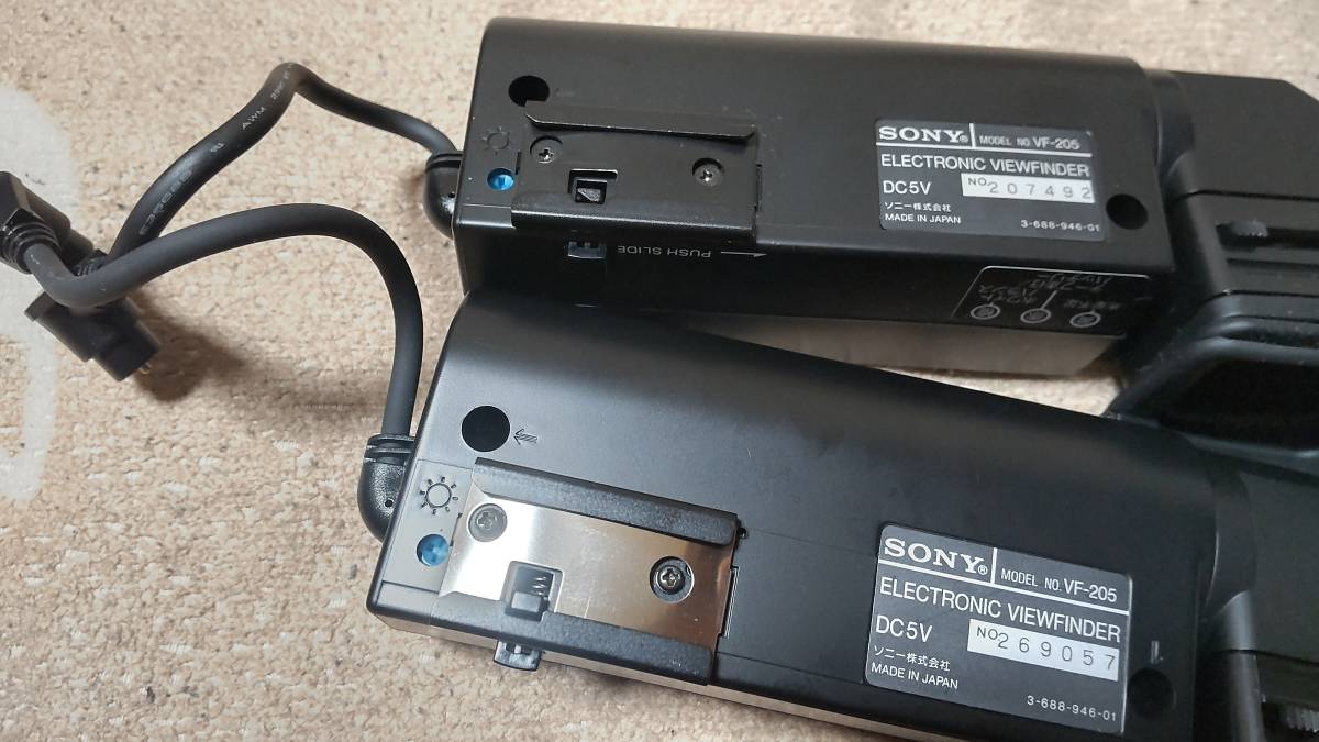 87★通電確認済み★美品★SONY ソニー CCD-V8 8ミリビデオカメラ用電子ビューファインダー VF-205 2個セット★念の為ジャンク扱い_画像2