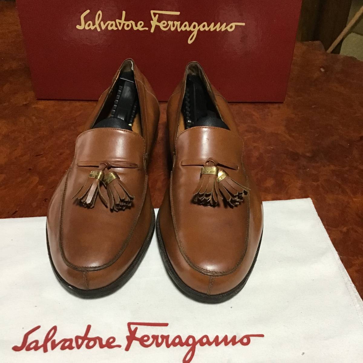 Salvatore Feragamo メンズシューズ　タッセルローファー　イタリア製　_画像3