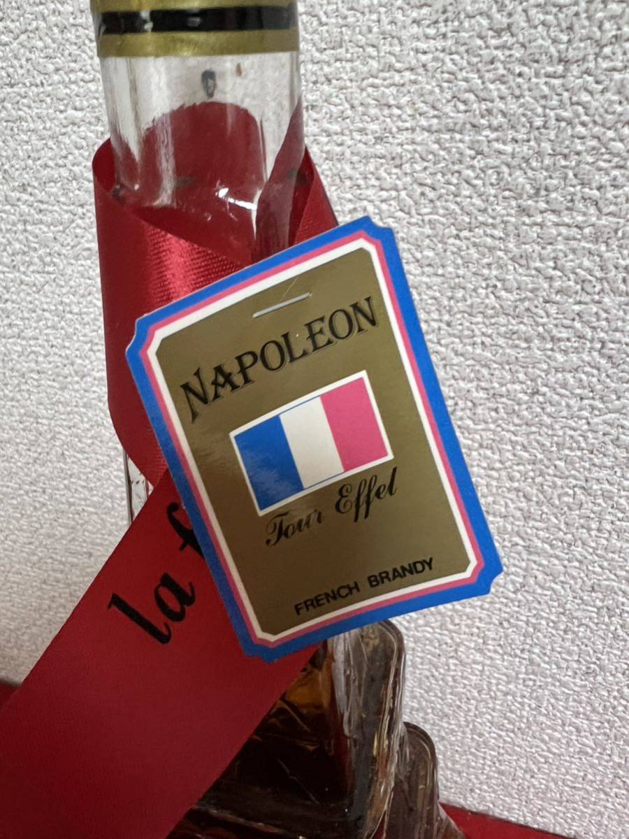 JP912＊古酒 未開栓品 NAPOLEON エッフェル塔 750ml 40%＊_画像3