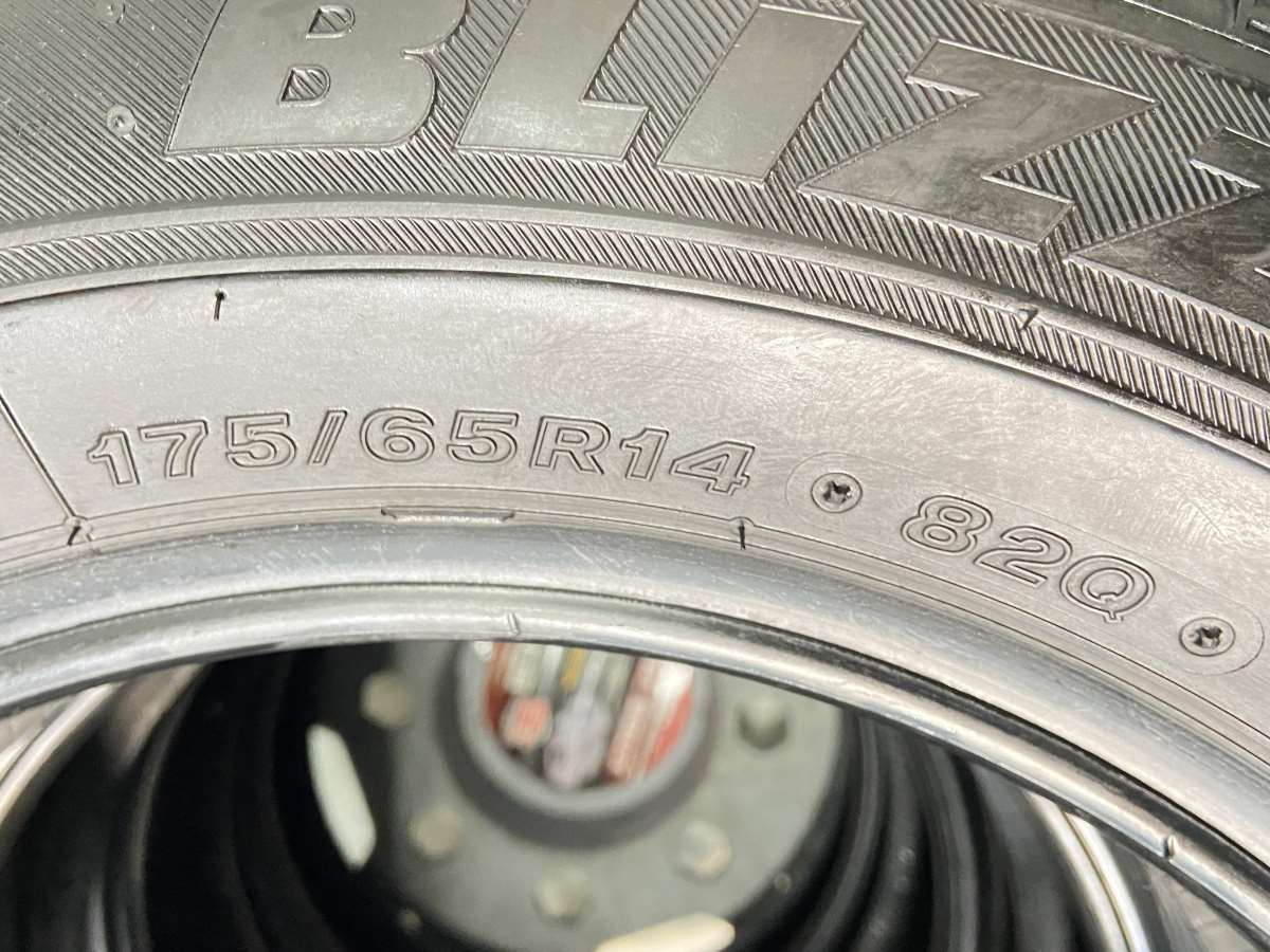 中古タイヤ スタッドレスタイヤ 4本セット 175/65R14 ブリヂストン ブリザック VRX_画像5